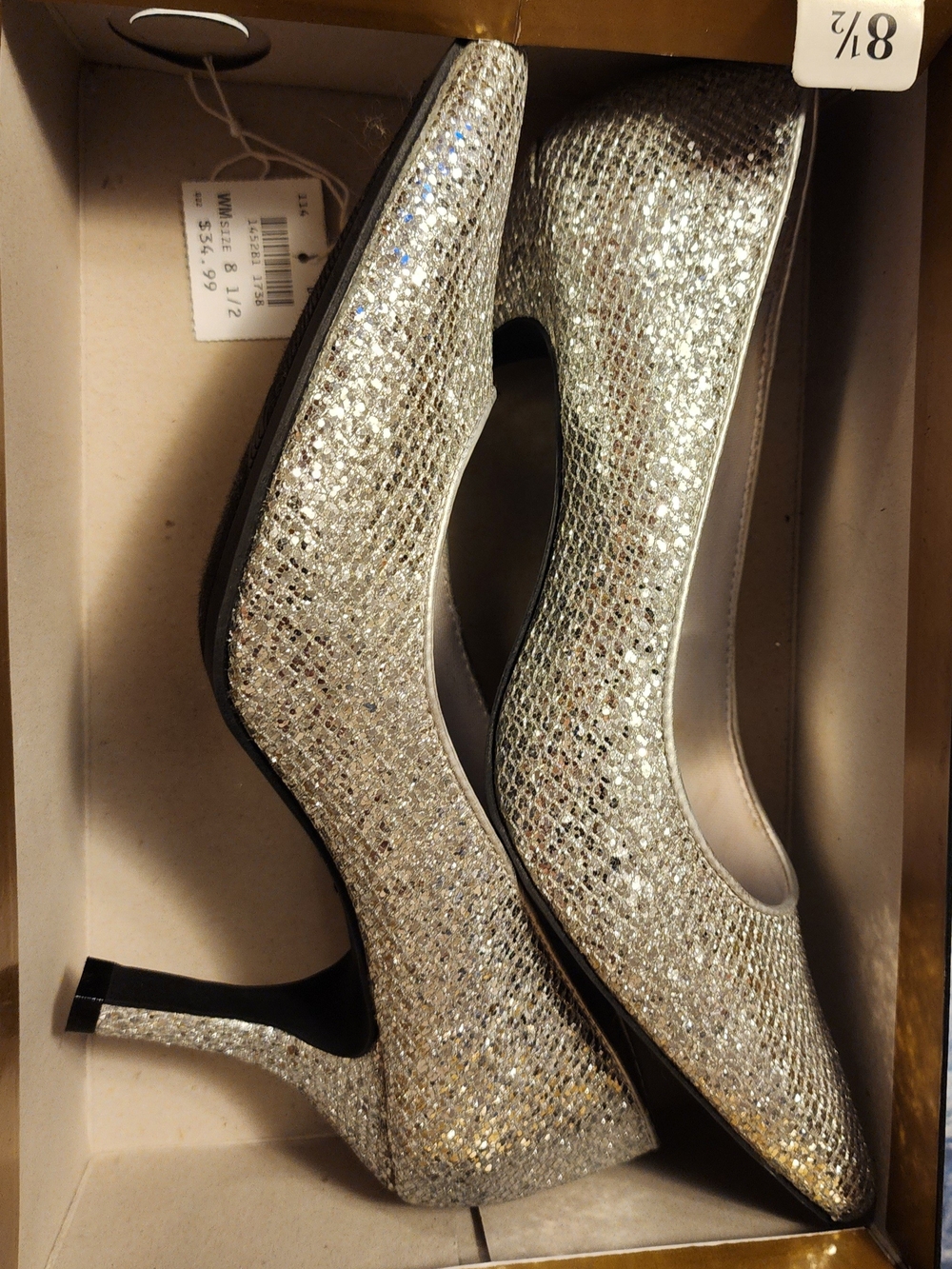 FIONI Clothing Silver Glitter Mid-Heel Pumps